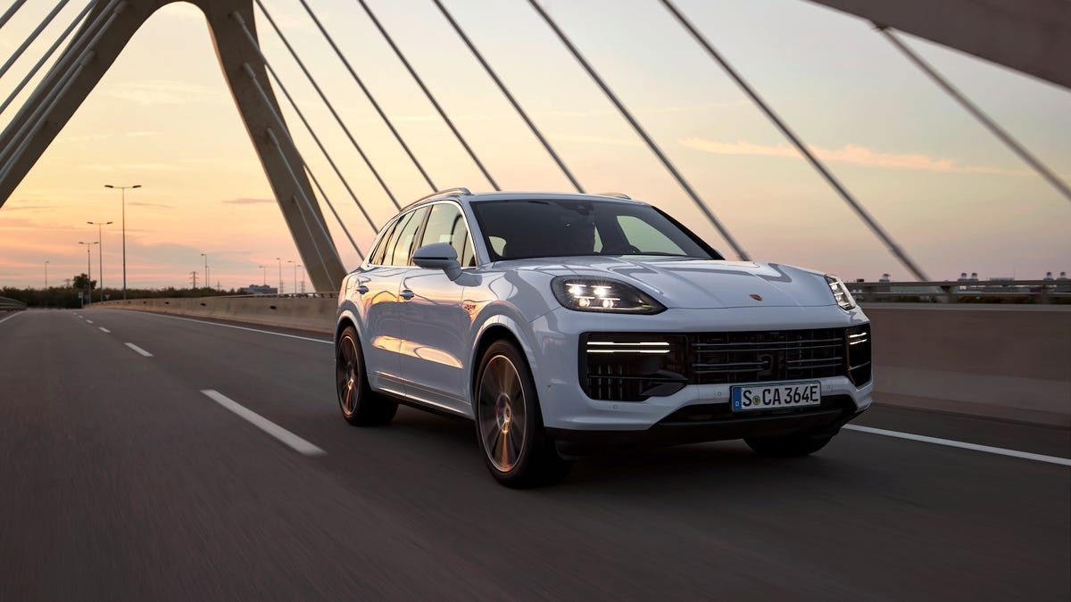 2024 Porsche Cayenne Turbo E-Hybrid Globally Unveiled, Does 0-100Km/h in  3.6 Seconds - autoX