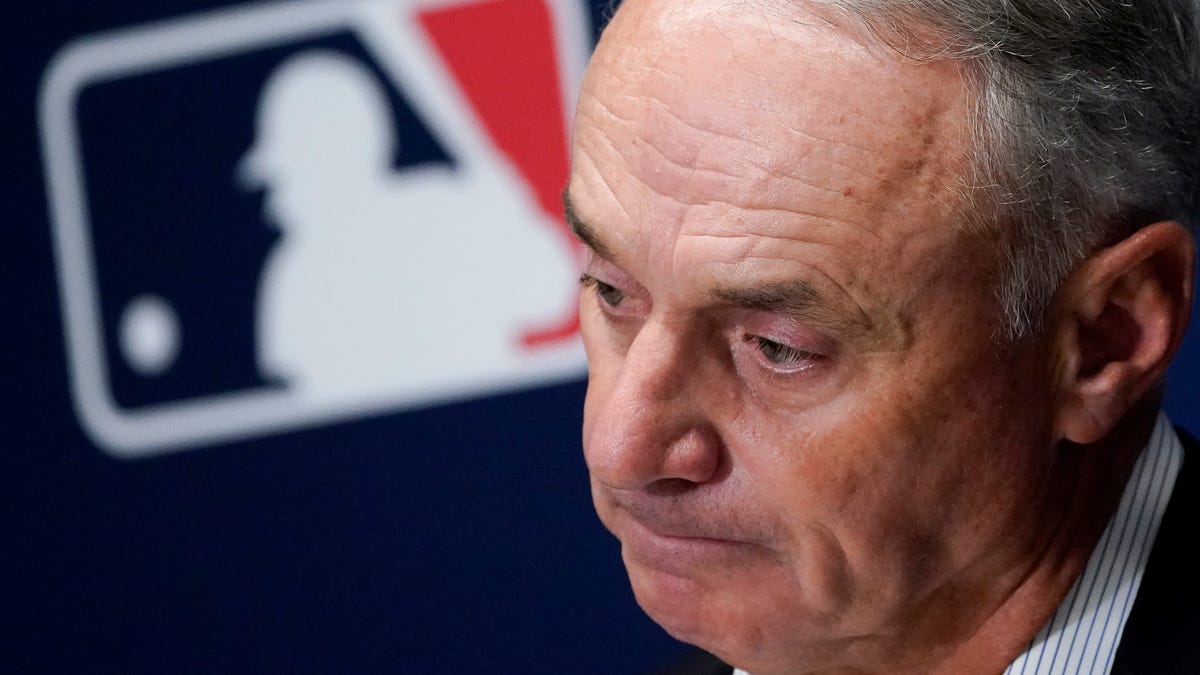 Commissioner Rob Manfred believes last-place A's can be more