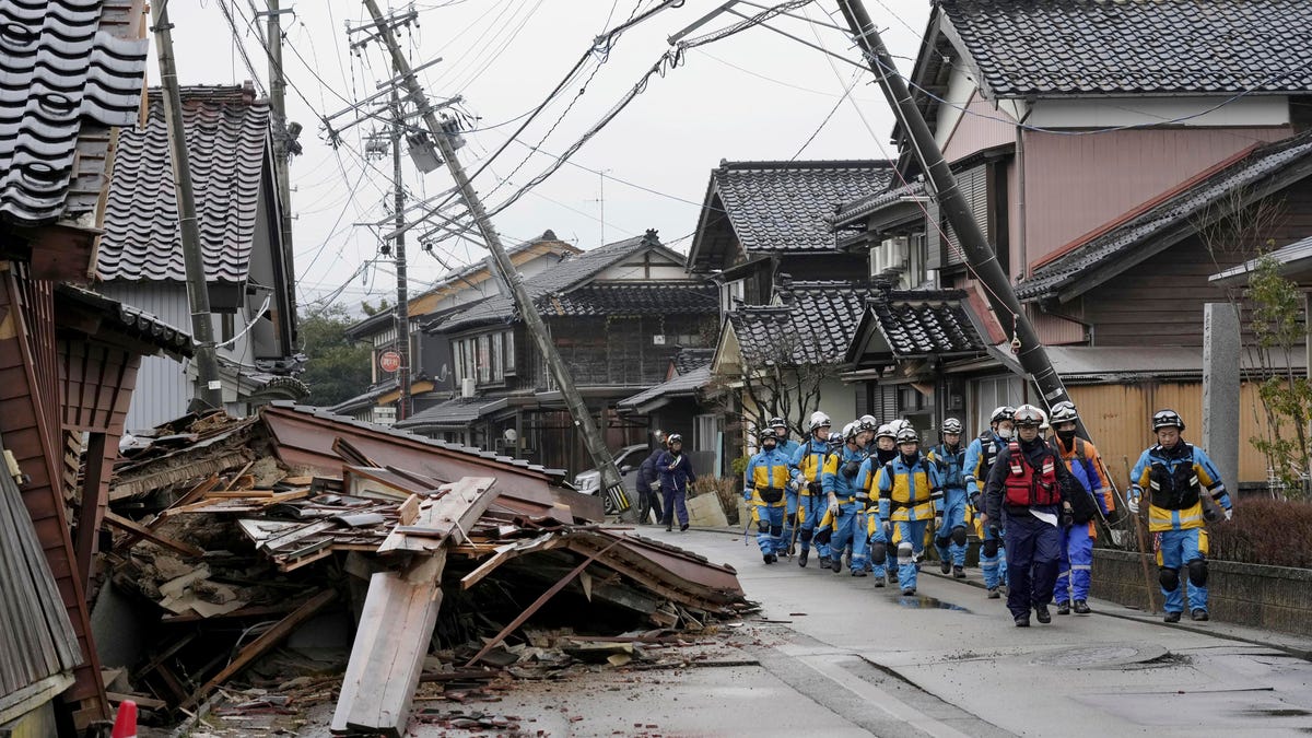 New Year’s Day quake in Japan revives the trauma of 2011 triple disasters