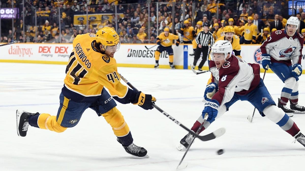 Cody Glass' First Career Hat Trick Leads Predators Past Avs