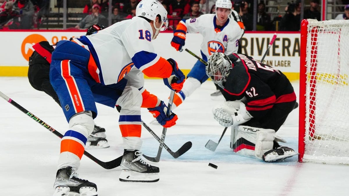 Mathew Barzal's OT Goal Propels Islanders Past Hurricanes