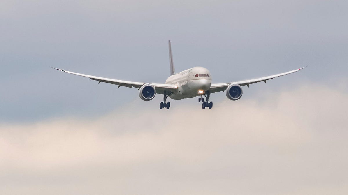 Los investigadores dicen que Boeing sobrescribió las imágenes de seguridad relacionadas con la puerta del avión que explotó