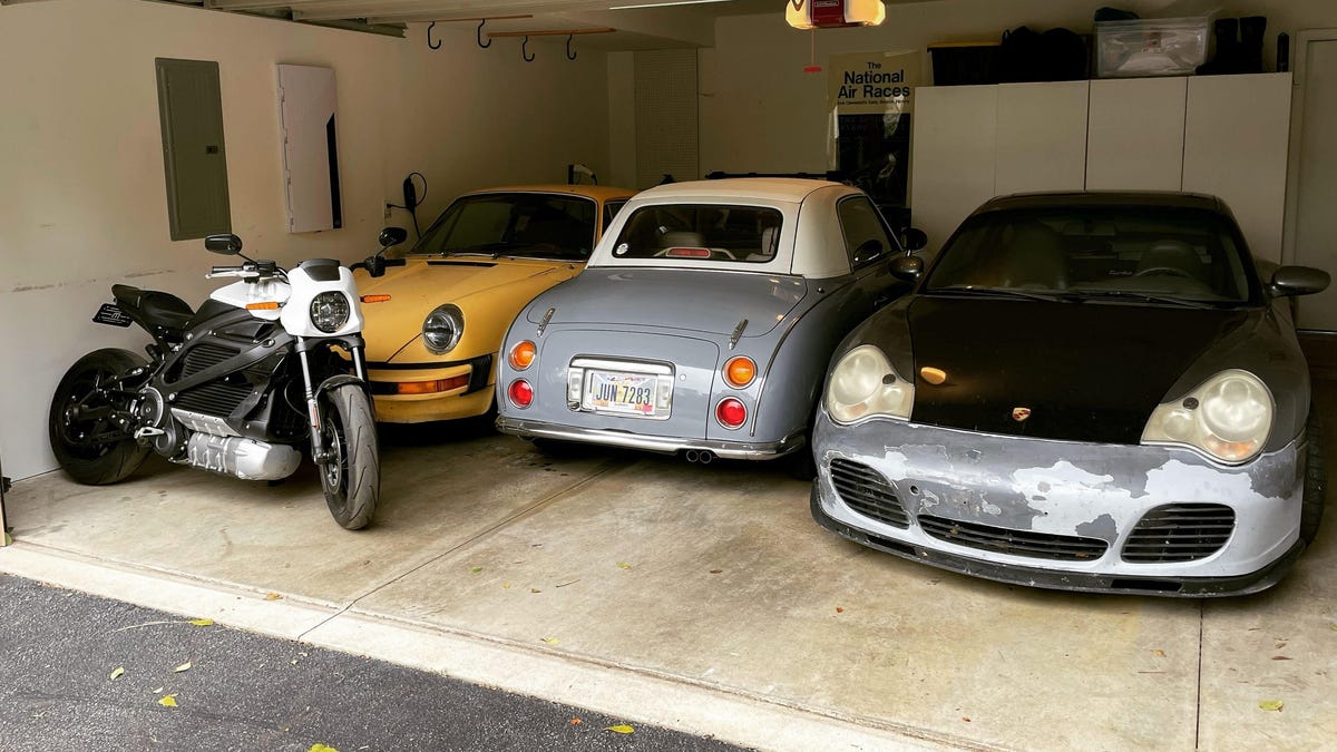 Suburban American Garages Are Getting Smaller Just As Cars Are Getting Bigger