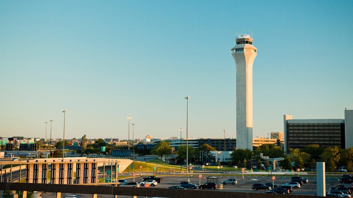 Air Traffic Controller Shortage Could Make NYC Airports a Mess
