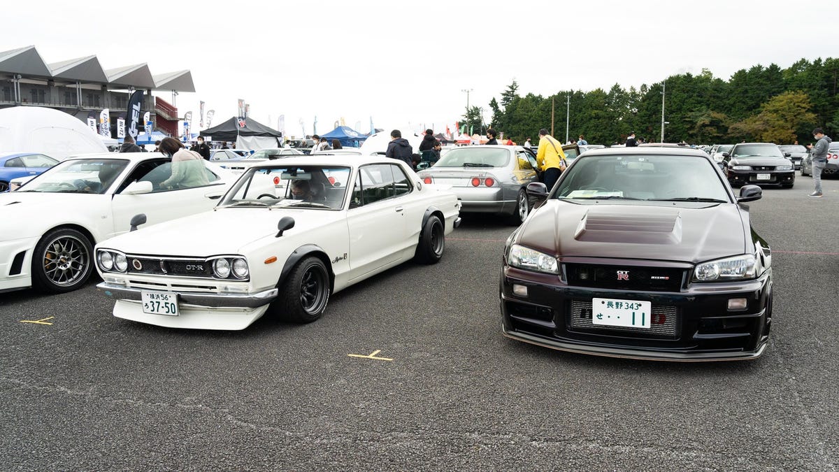 Inside The Secret Japanese Hangar Holding $10 Million Of Ready-To-Import Nissan  Skyline GT-Rs