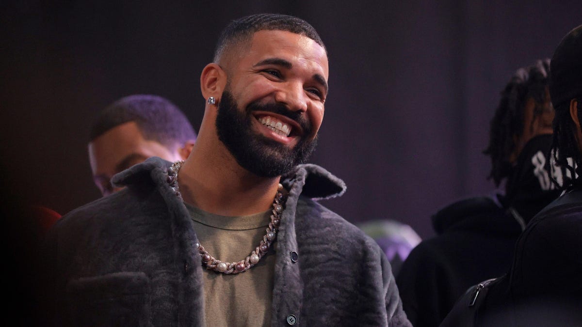 The Weeknd and Drake Are in a Windbreaker Battle