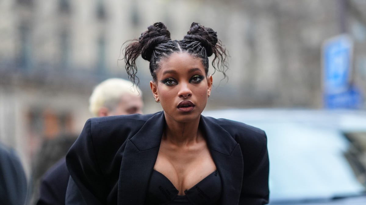 Willow Smith is in her Birthday suit in New Album Cover art