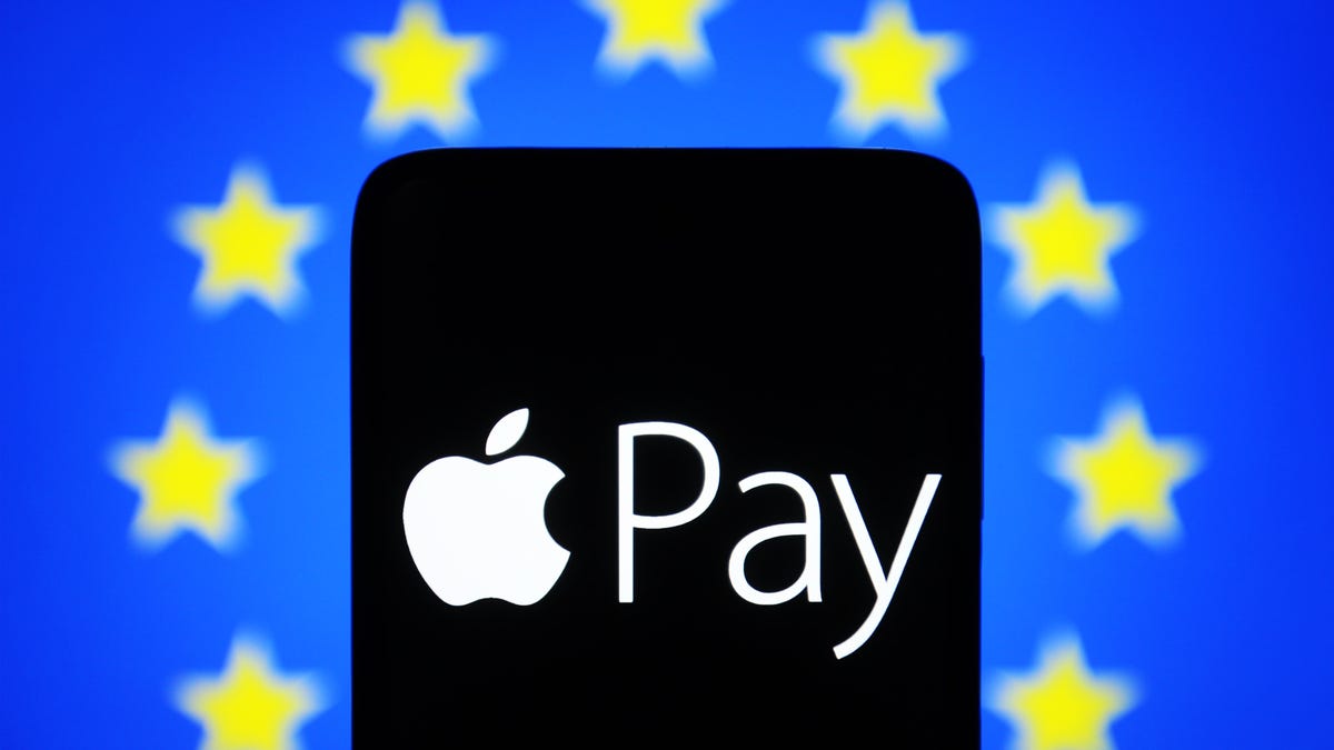 Apple has to share its Apple Pay tech with rivals, Europe says