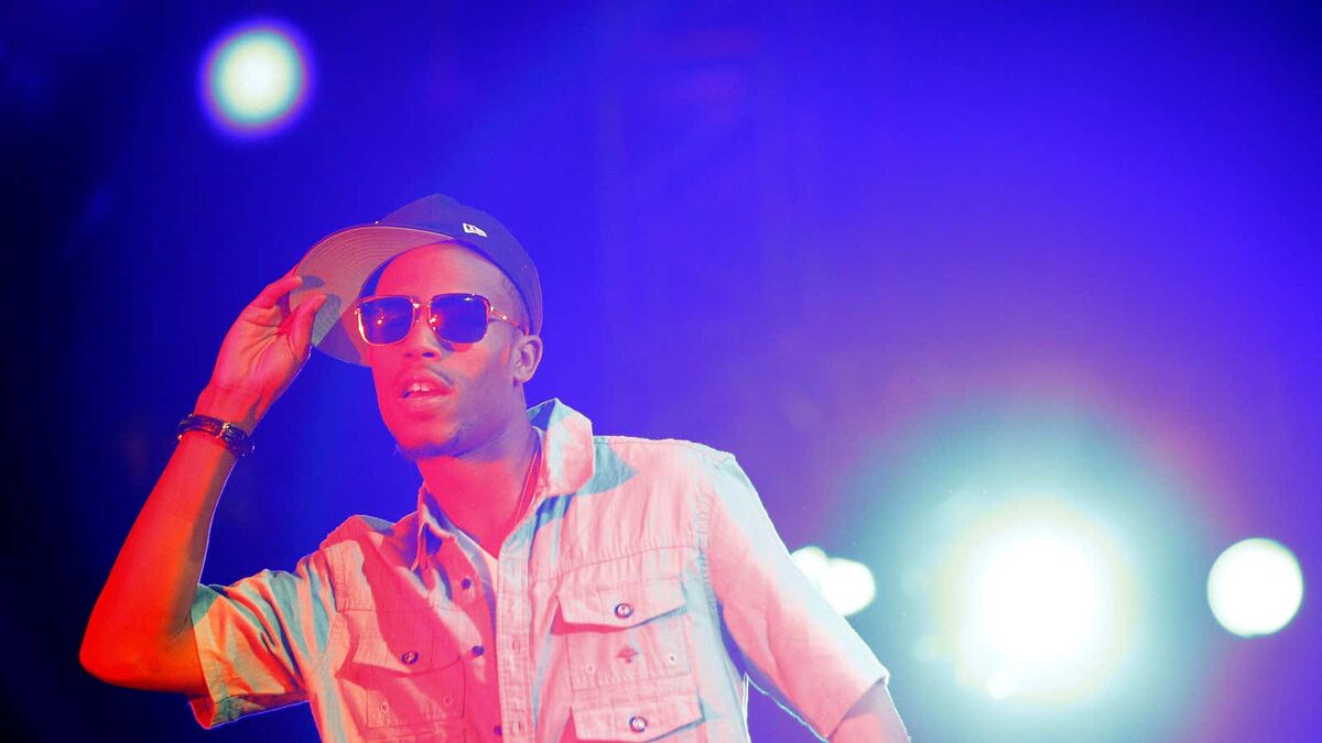 Is the Earth flat? Rapper B.o.B needs $1 million from you to find out