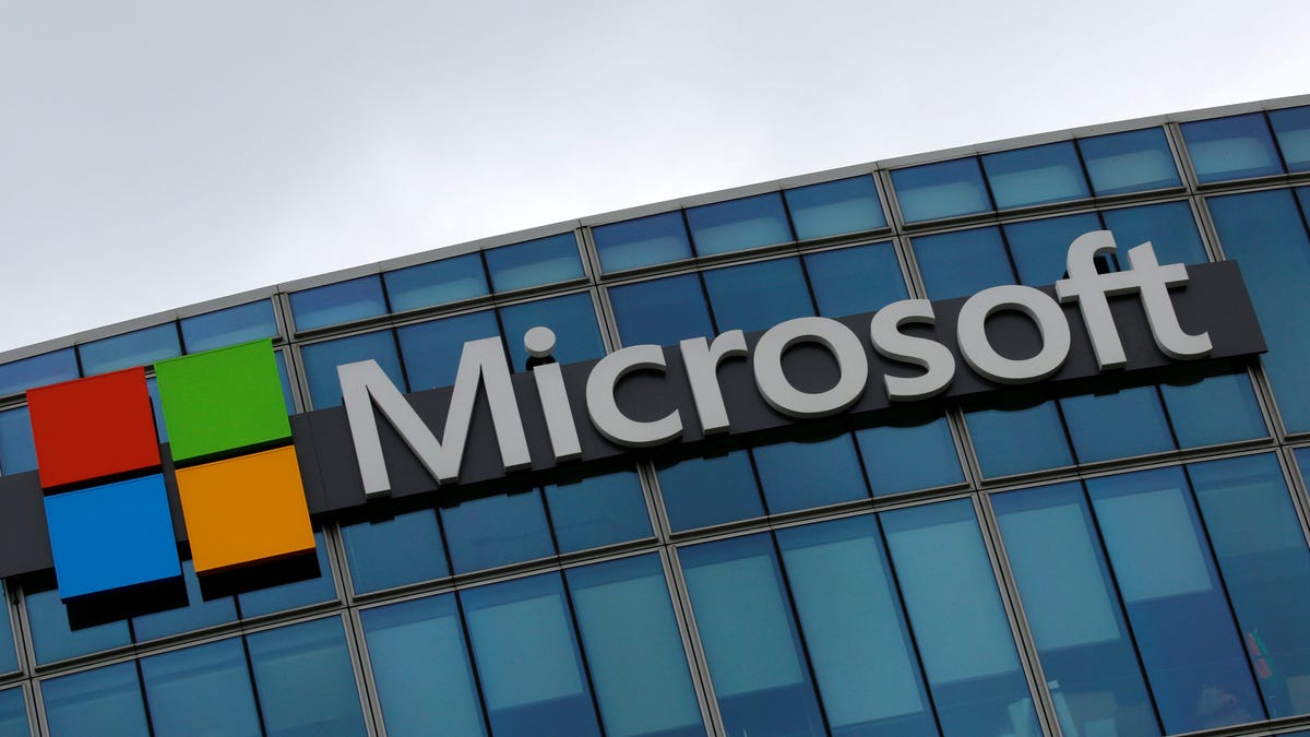 Hackers stole information on Windows vulnerabilities from Microsoft in 2013