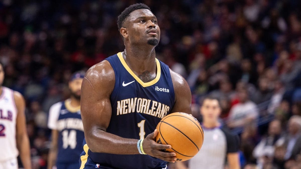 Victor Wembanyama, Zion Williamson Meet As Spurs Face Pelicans