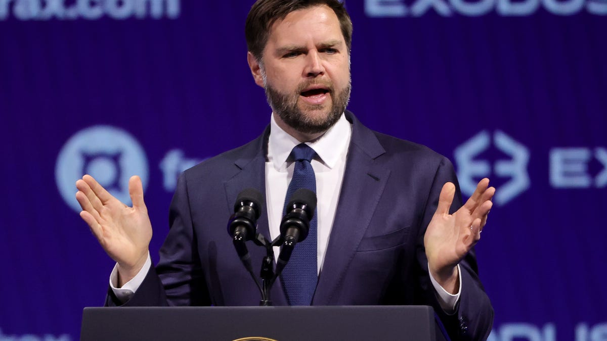 JD Vance wants the Bitcoin community to get involved in politics