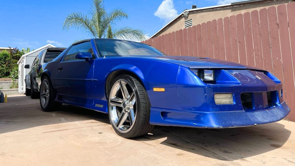 At ,000, Is This 1992 Chevy Camaro RS An ‘Arresting’ Deal?