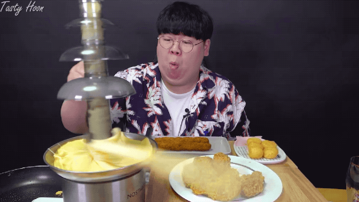 Man Defies The Odds, Figures Out How To Enjoy Cheese With Chicken