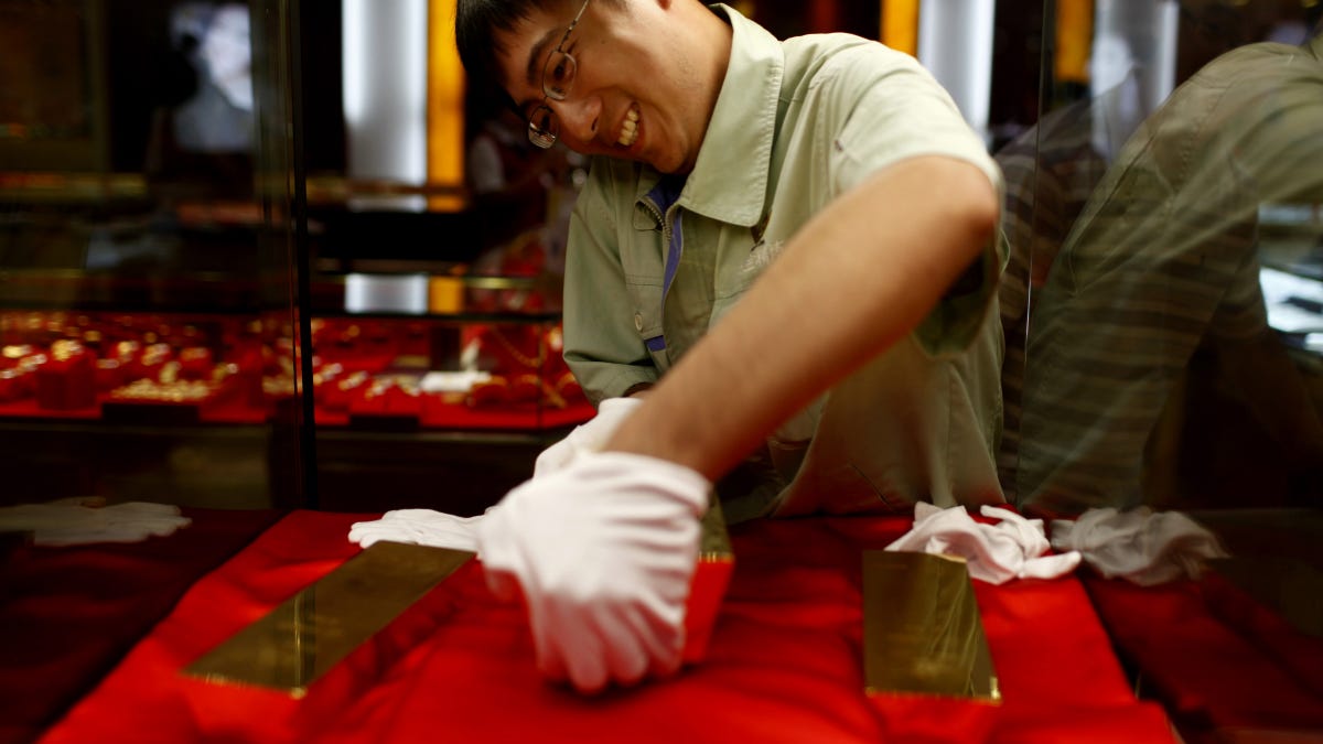 China’s Gold Binge Shows How Freaked Out Its Households Are About The ...