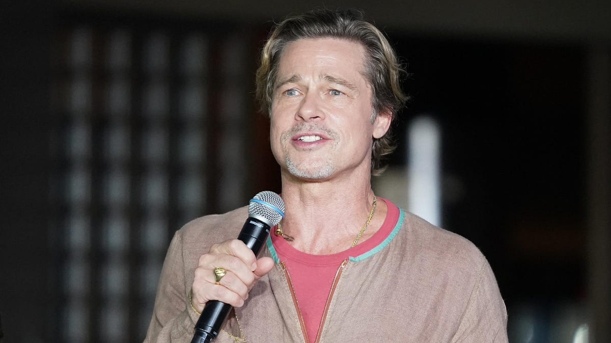 Brad Pitt: It's 'Exhausting' to Be 'Clint Eastwood' Masculine