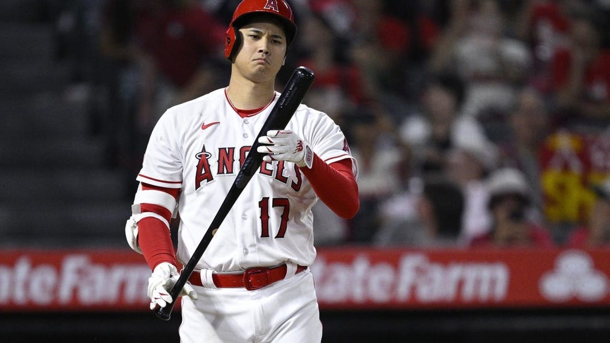 LA Angels' Mike Trout expected to miss at least one month with broken wrist, Los Angeles Angels