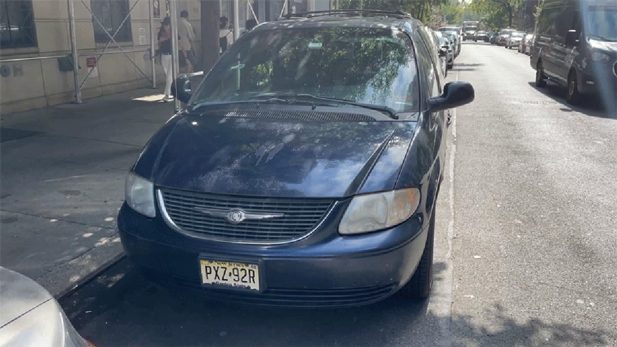 This Old Minivan Has A Bizarre Unlock Procedure