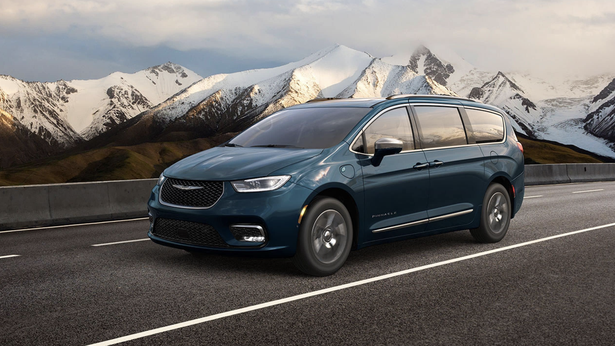 Chrysler Pacifica Hybrid Recall, Short Circuit Engine Shuts Off