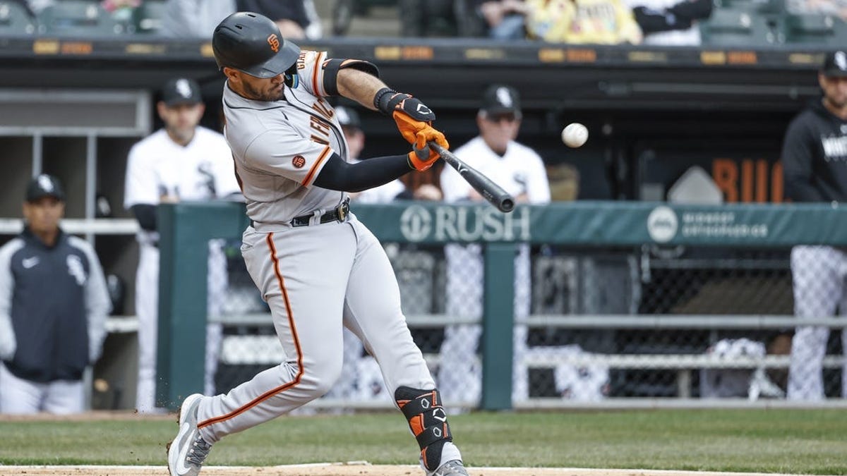 SF Giants offense erupts for seven homers in 12-3 win over White