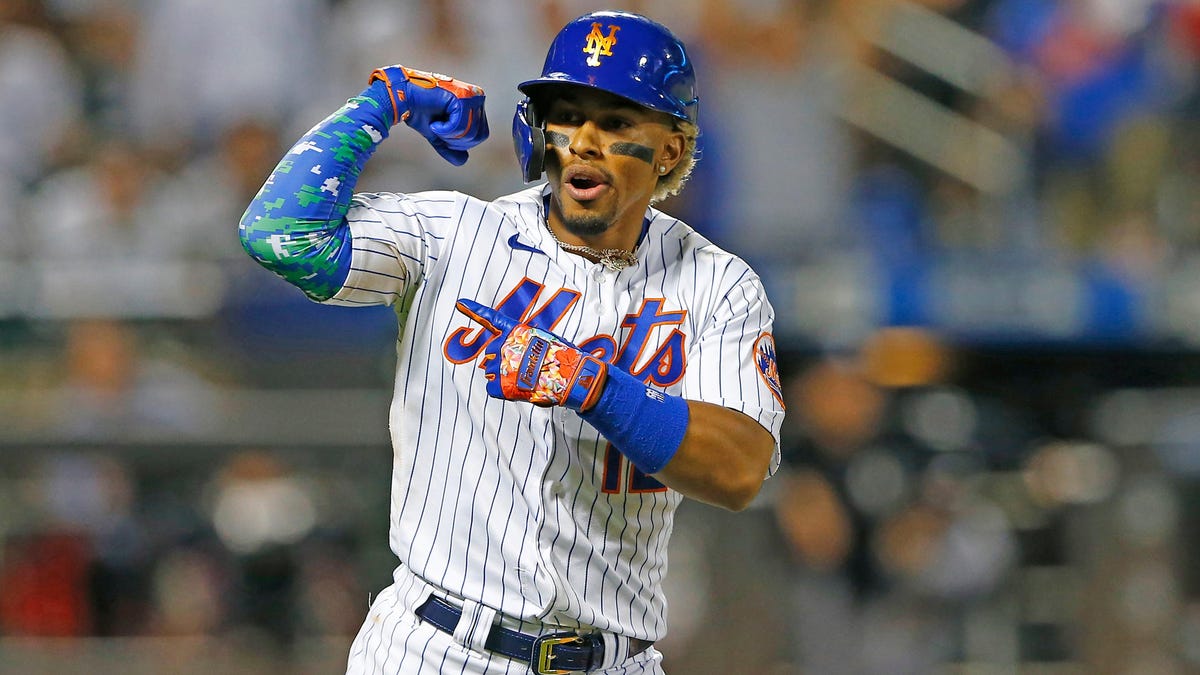 Lindor's 3rd homer lifts Mets whistling past Yanks 8-7 - NBC Sports