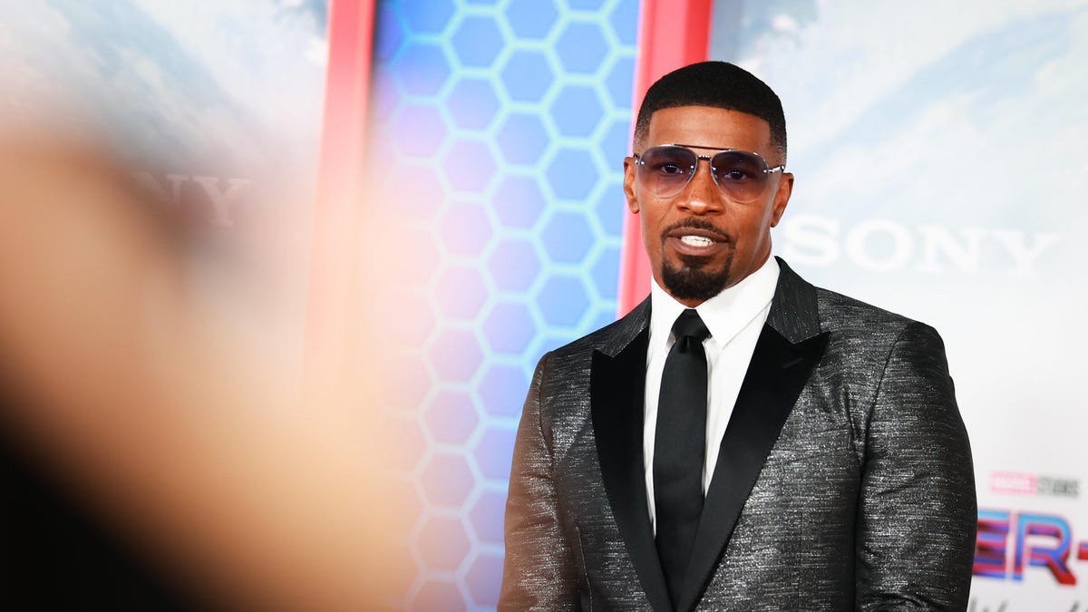 Jamie Foxx to Star in Upcoming Action Film Tin Soldier with Robert ...