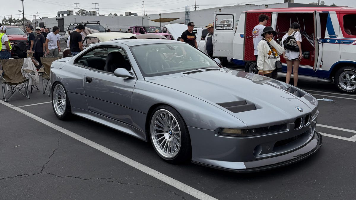 V10-Powered Widebody BMW 8 Series Is One Of The Best Restomods I’ve Ever Seen