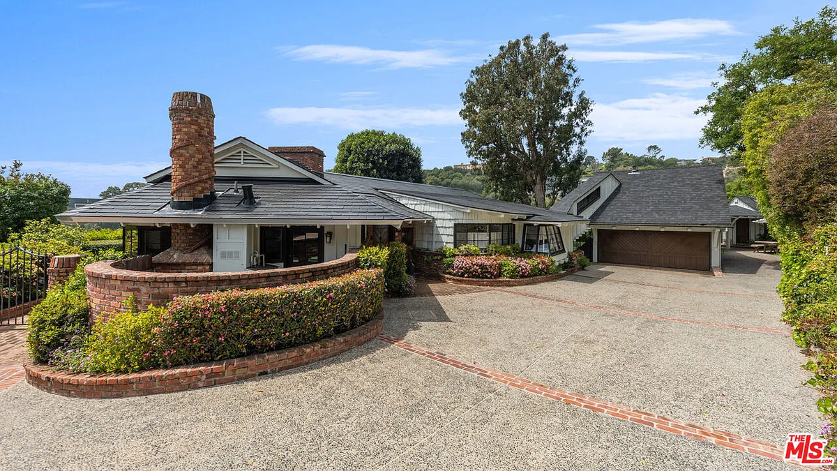 Inside Gene Wilder’s house being foreclosed on by Elon Musk: Photos