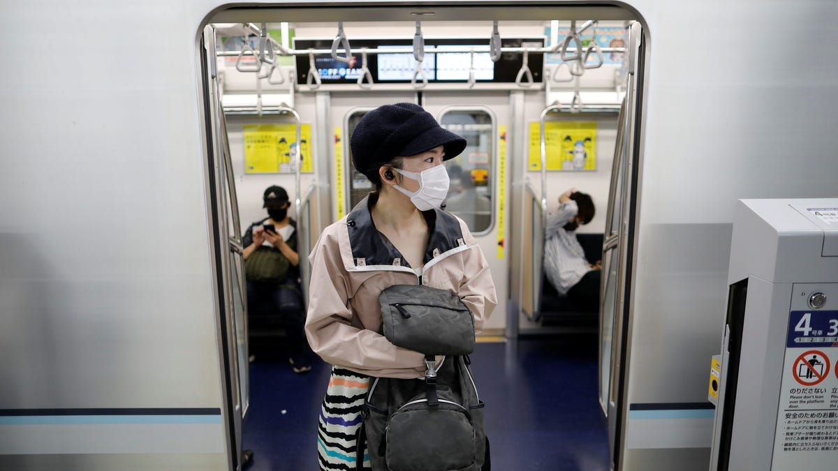 Tokyo's daytime population increases by 2.4 million people! (+17.8%) No  wonder the commuter trains are packed like crazy. : r/Tokyo