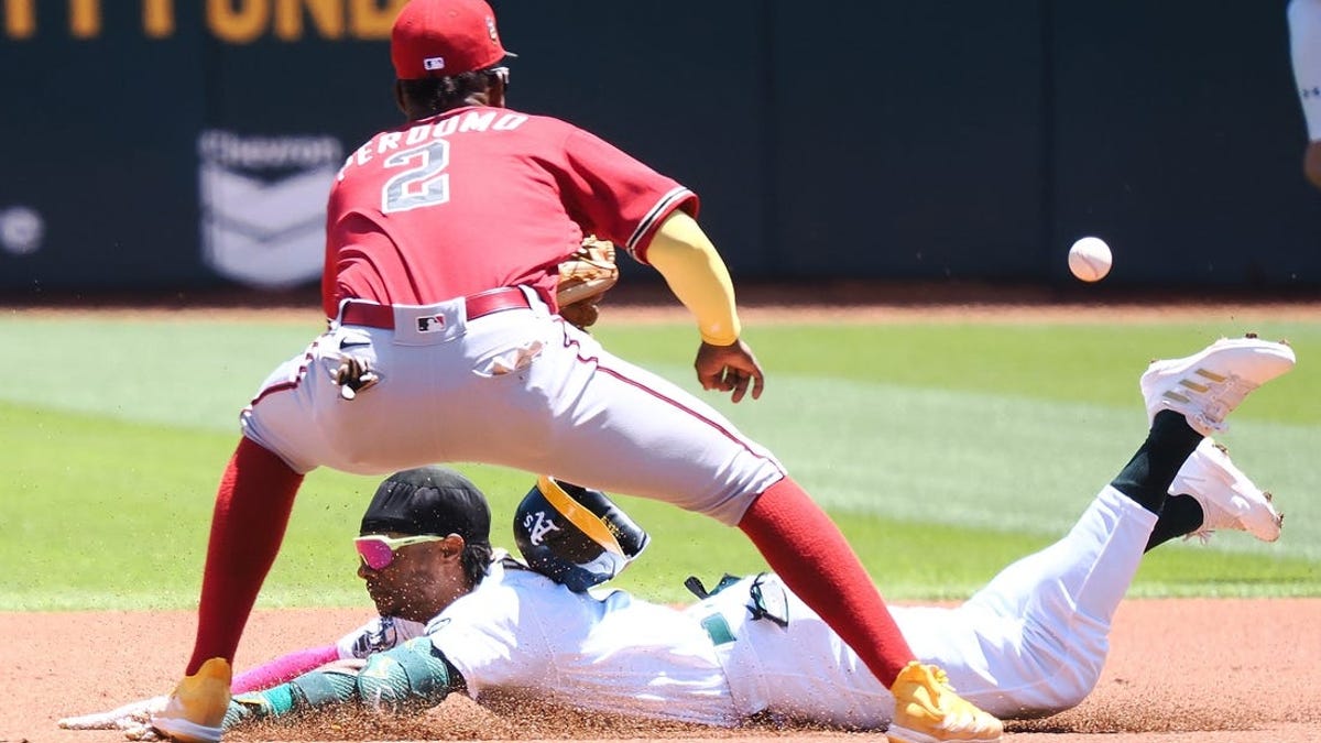 Lourdes Gurriel Jr. go-ahead run Arizona Diamondbacks Oakland