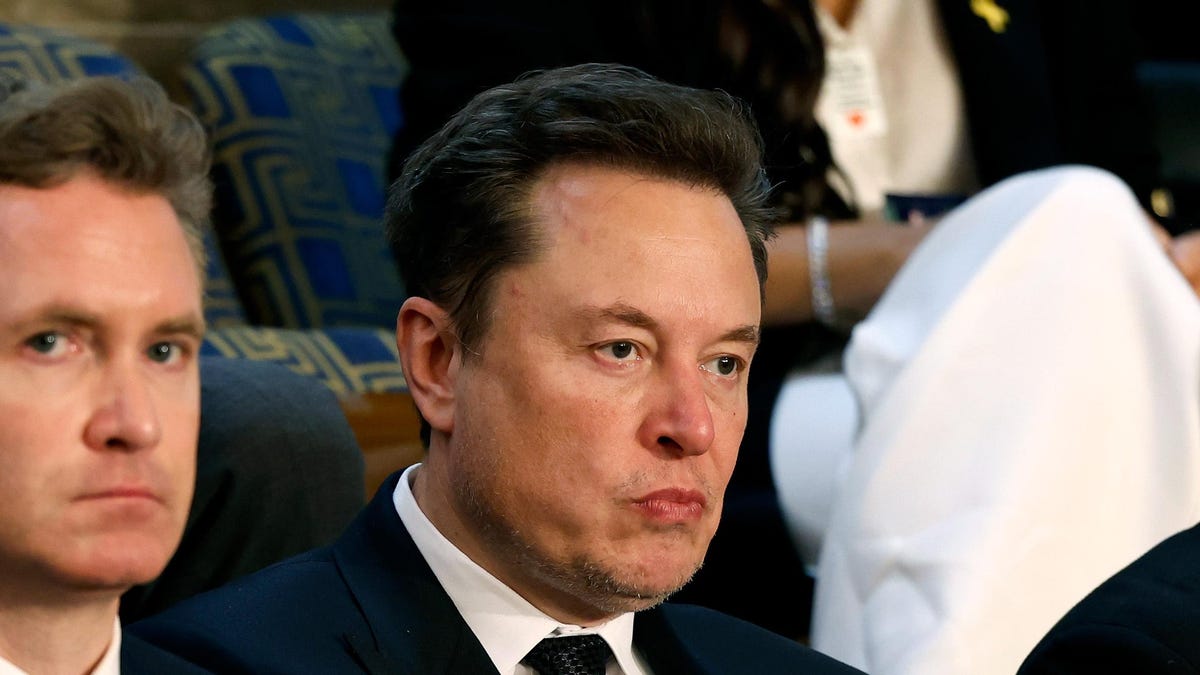 Judge In Elon Musk’s Texas Lawsuits Owns Tesla Stock But Will Hear The Cases Anyway [Update]