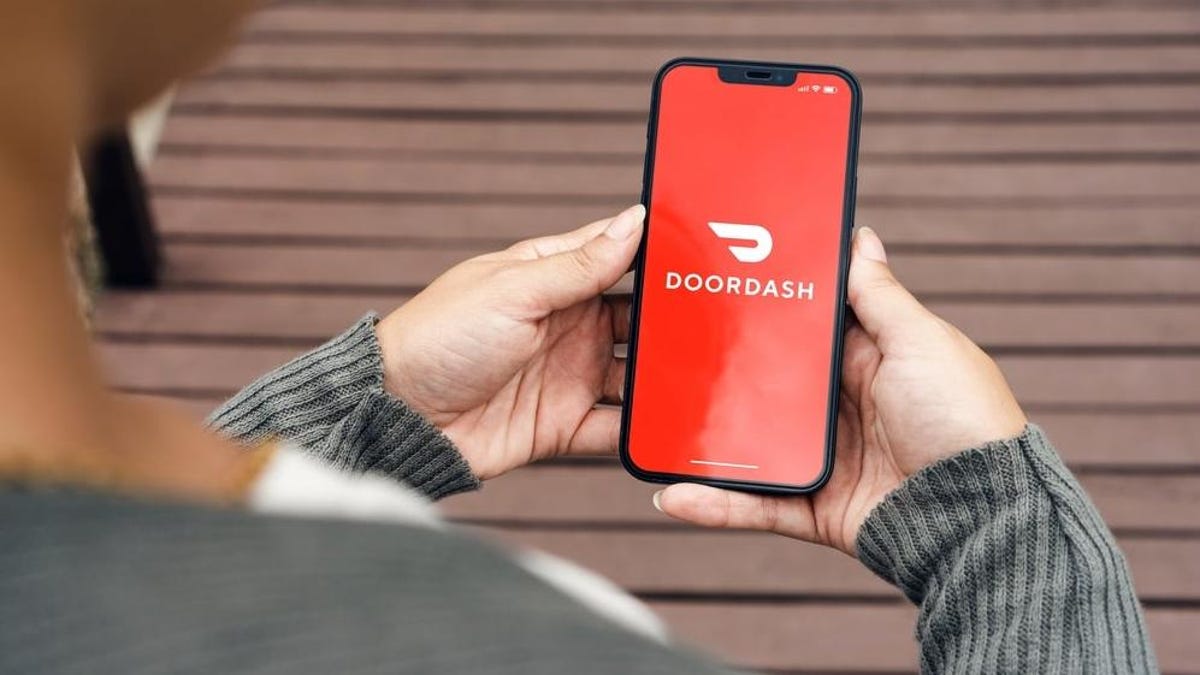 DoorDash warns customers who don't tip