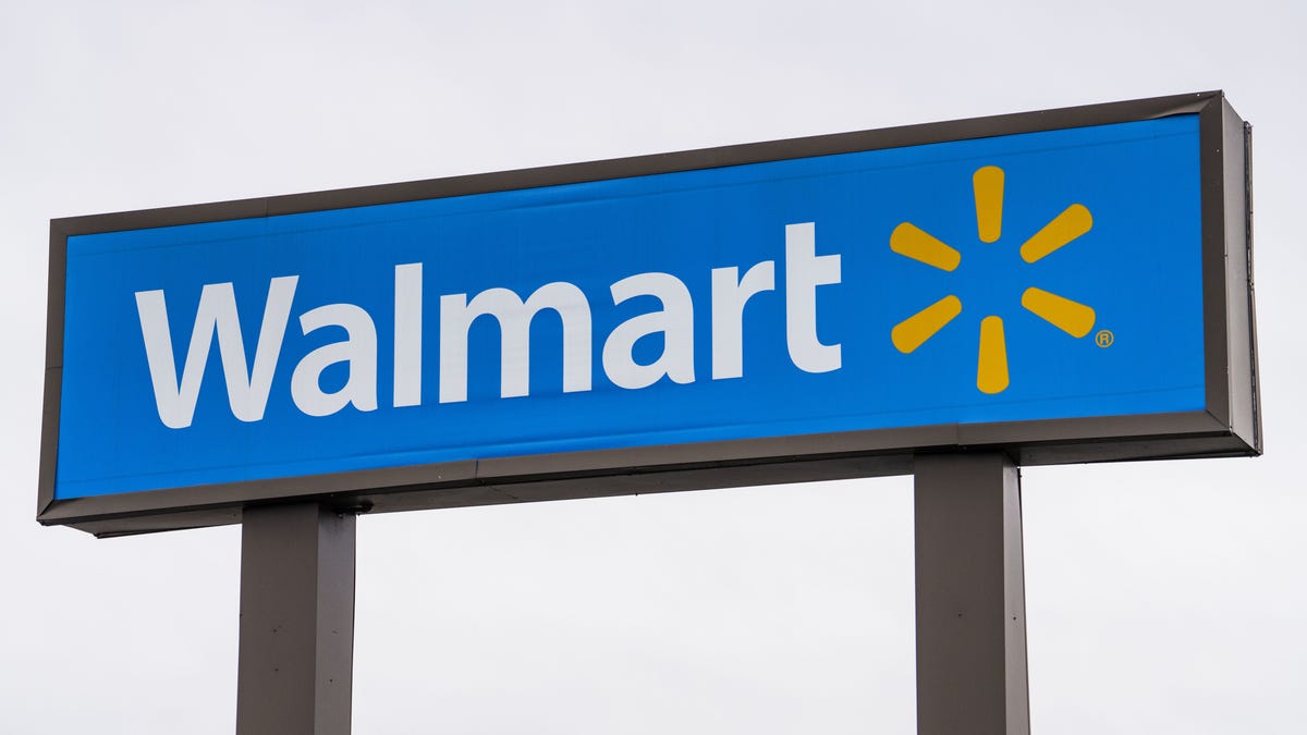 Walmart lays off staff before earnings, tells remote workers to relocate