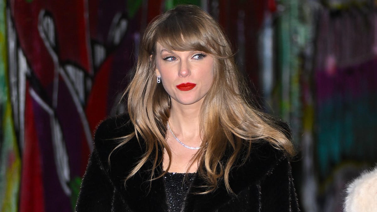 Travis Kelce absent for Taylor Swift's NYC birthday party