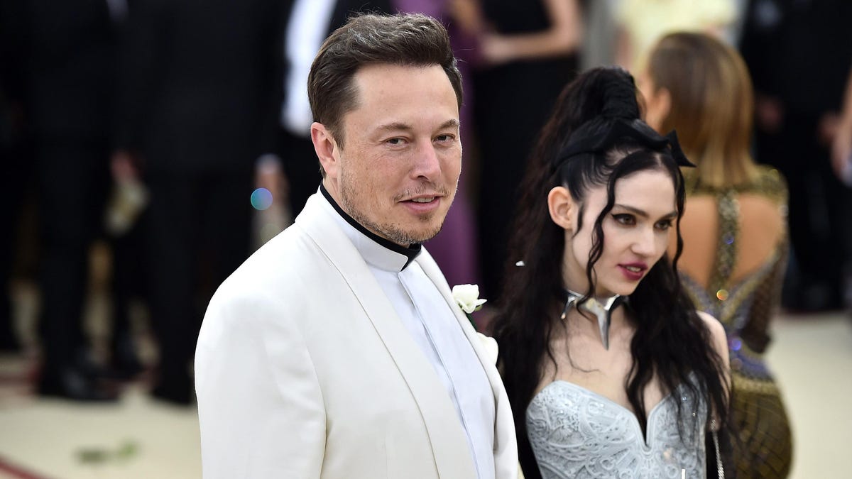 Tesla CEO Elon Musk Reportedly Dodging Custody Papers From Grimes