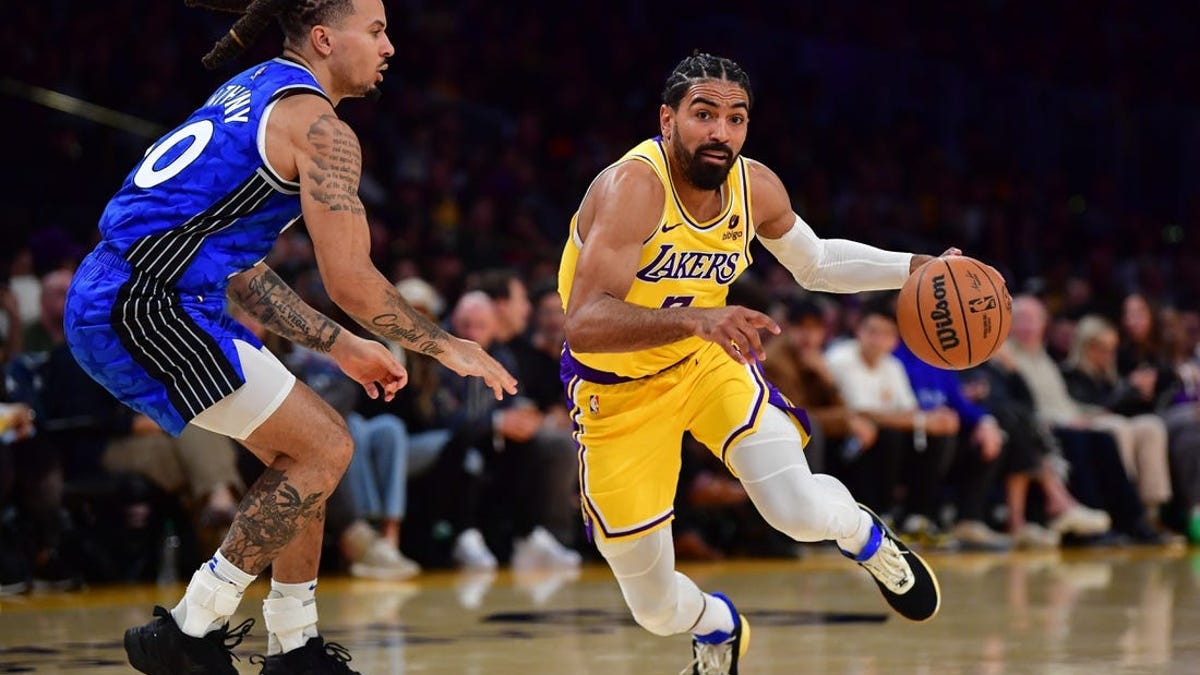 Report: Lakers G Gabe Vincent To Undergo Knee Surgery