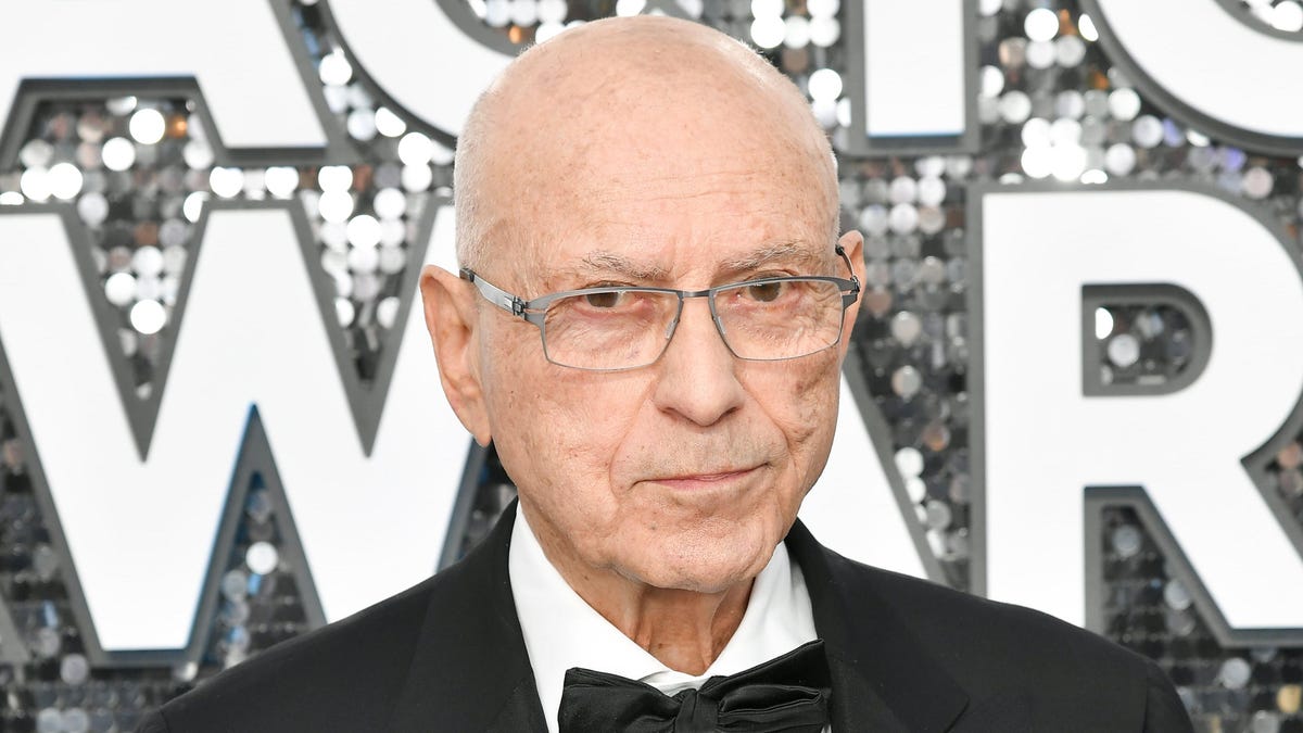 Alan Arkin, Oscar and Tony Winner, Dead at 89