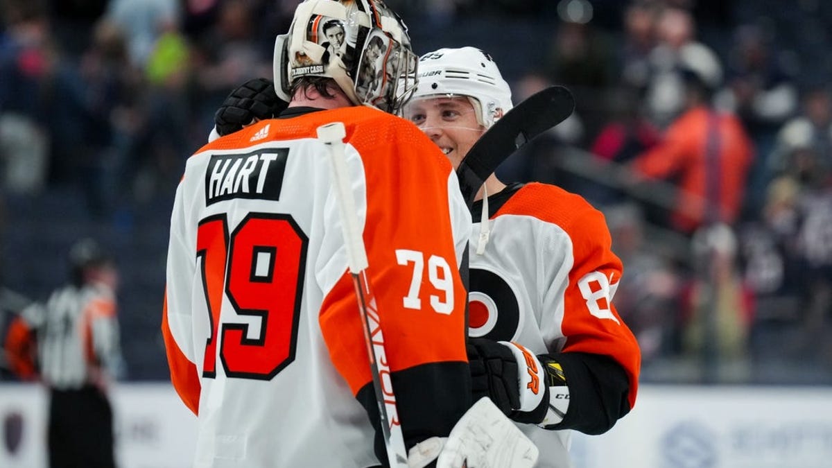 Flyers look to win for the first time this season versus Penguins