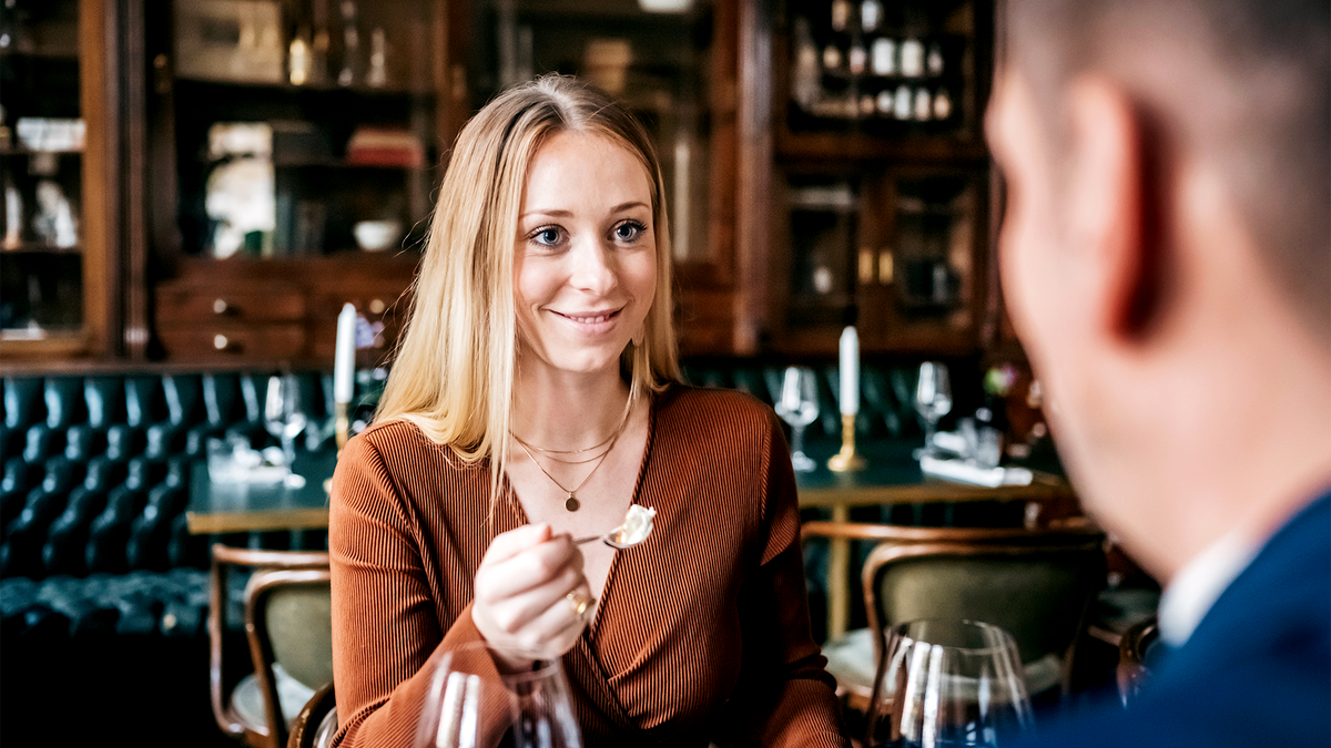 Woman Wonders If First Date Too Soon To Take Home Leftovers