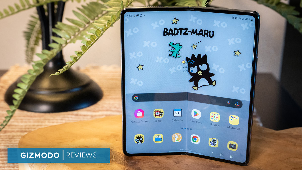 Samsung Galaxy Fold review: Lab tests - displays, battery life