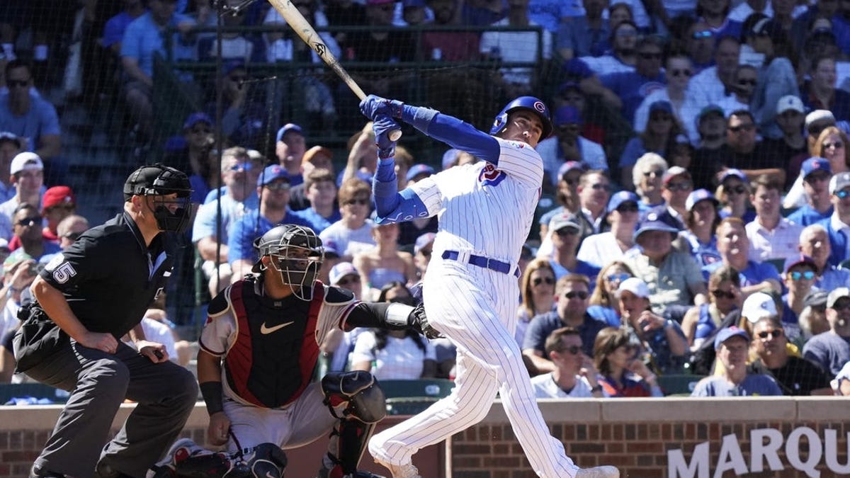 Cody Bellinger damages Wrigley video board with home run