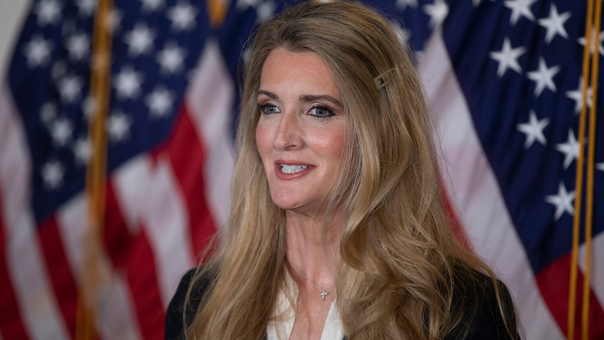 You'll be shocked to learn that Kelly Loeffler remains terrible