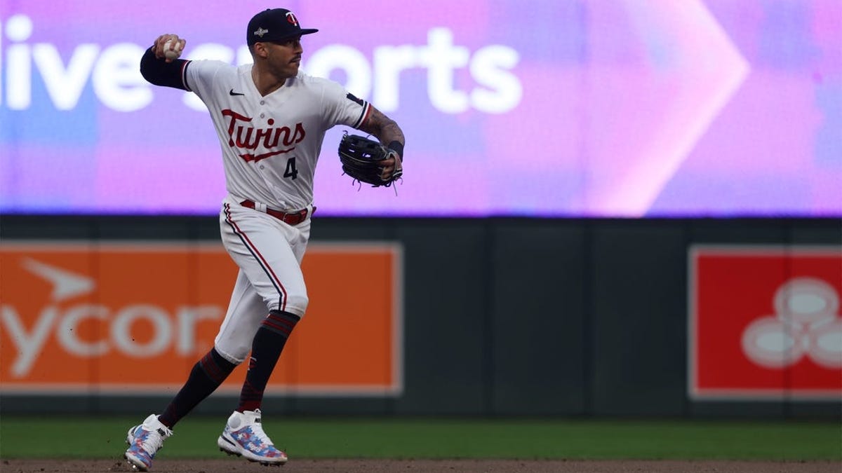 Twins' Carlos Correa enters exclusive category as he stings Astros in Game 2