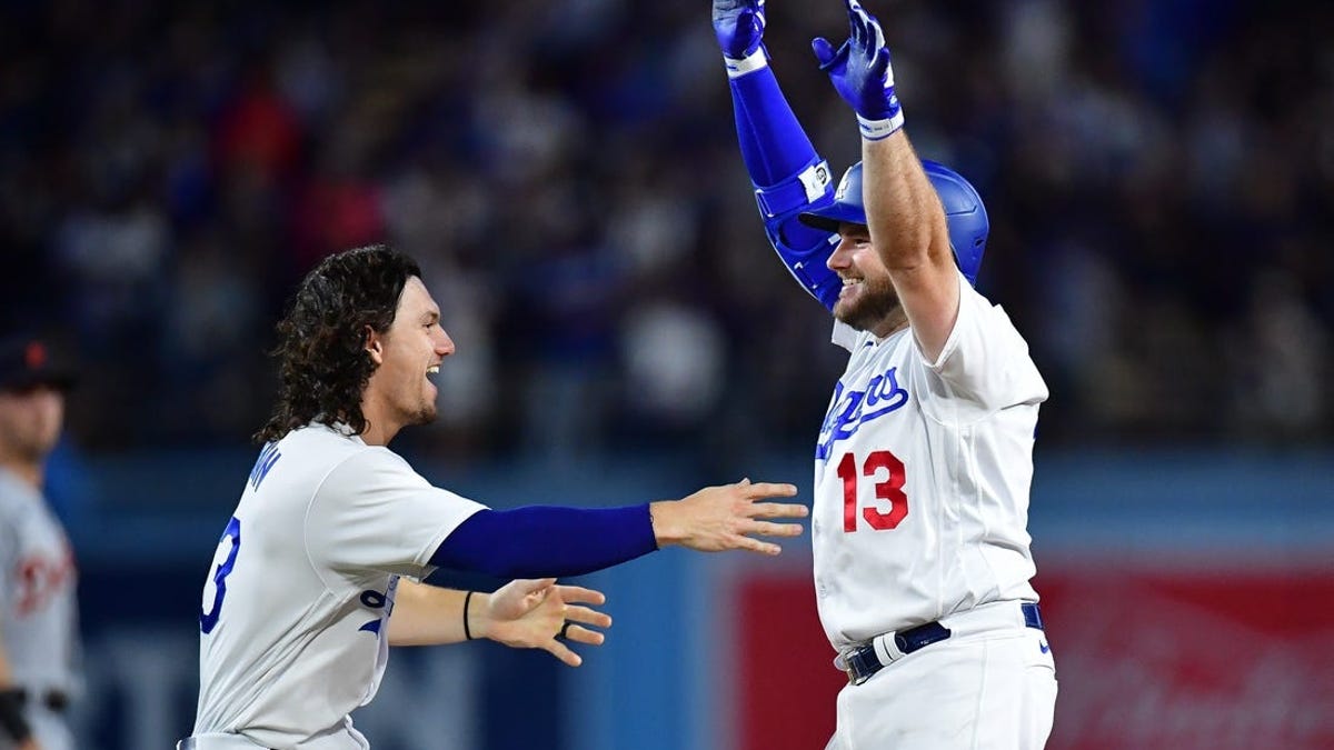 Dodgers win 2023 home finale with walk-off in 10th