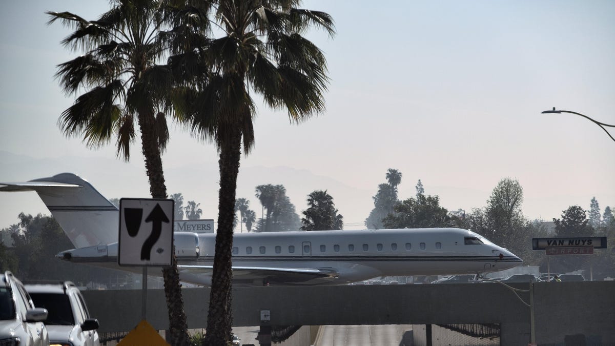 LA Residents Want Action As Private Jet Travel Pollutes Skies