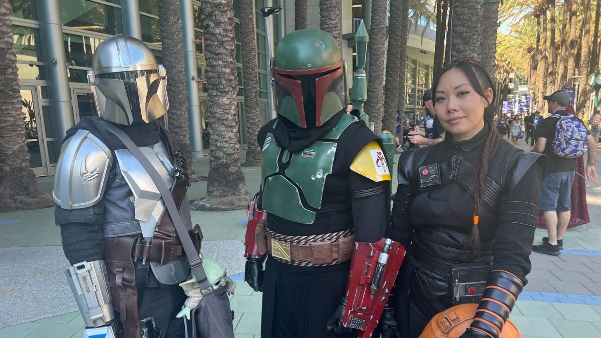 A Look at The Mandalorian's Out of This World Fan Event - D23