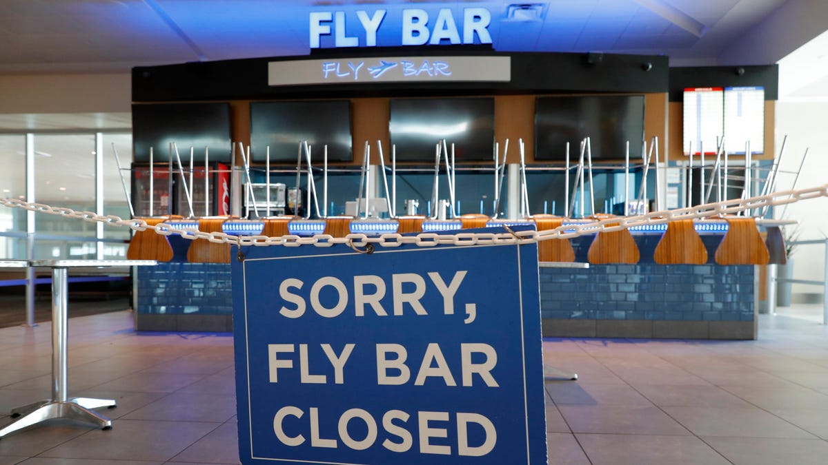 FAA Begs Airports To Stop Letting Passengers Take Booze Onto Planes