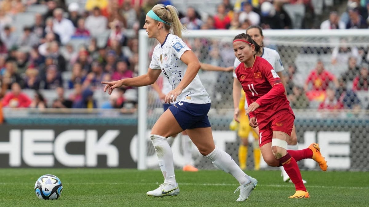 The USWNT's Julie Ertz, a back to back World Cup champion, is retiring from  soccer