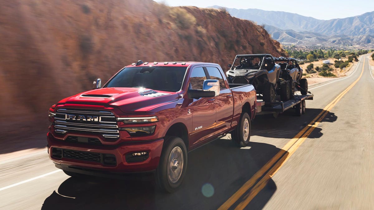 2025 Ram Heavy Duty Trucks Keep The Hemi, Improve The Cummins Diesel And Jump On The Split Headlight Trend