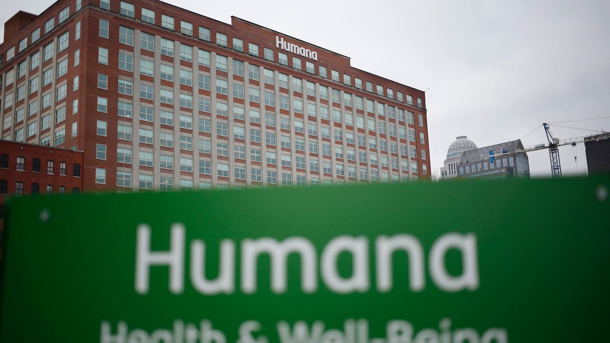Medicare Rate Cuts Impact CVS, Humana, and Other Health Stocks